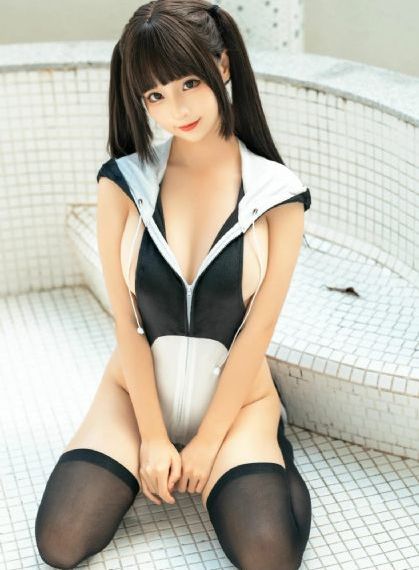 她叫的越大声他就弄得越快_免费在线观看播放