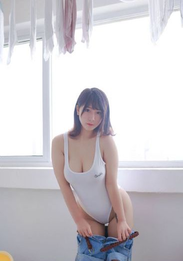 末班车后在胶囊旅馆_BD英语高清免费观看