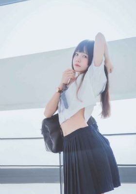女子高中生存的腰姿_韩国在线观看
