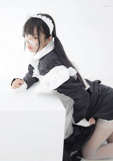 圣诞女孩_十万网红美女美酱