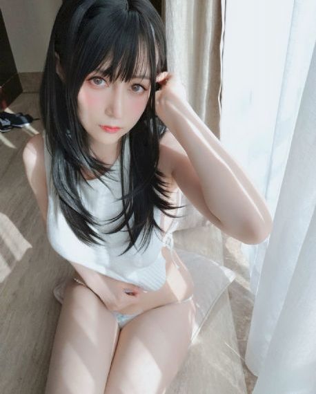 他妈妈的朋友_手机免费播放动漫