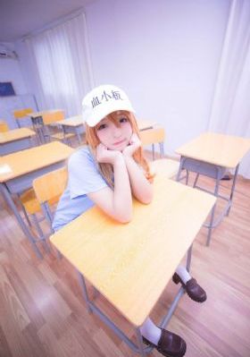 图书馆的女朋友在线_HD免费观看